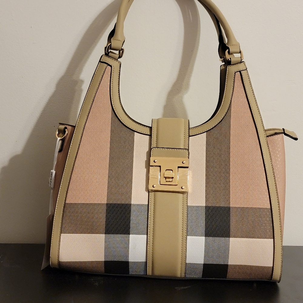 Fabriano Italia: Beige plaid purse with matching wallet and purse strap.